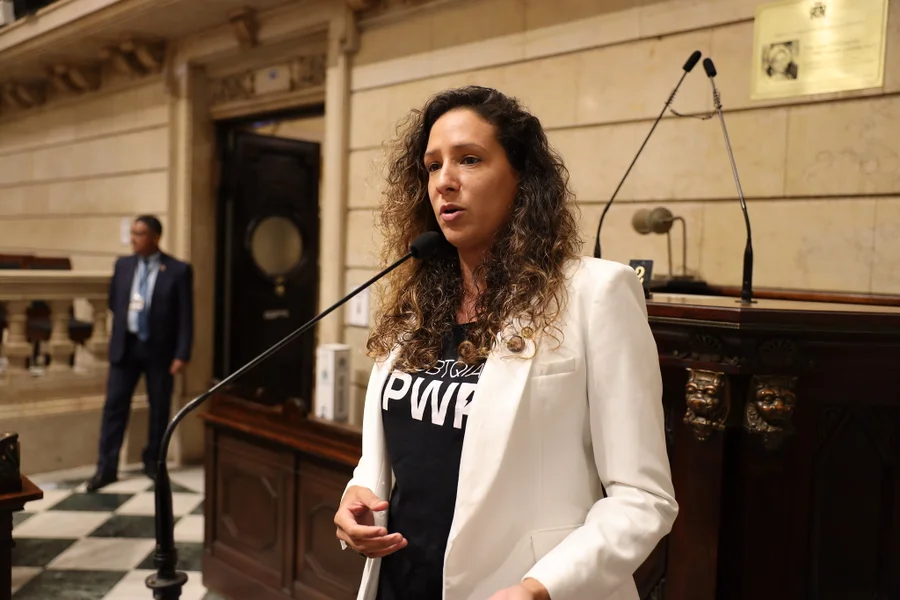 Viúva de Marielle Franco anuncia pré-candidatura ao Senado no RJ