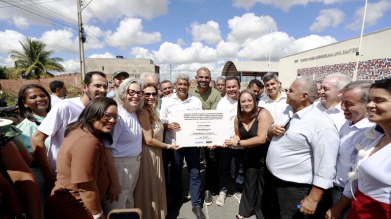 Jerônimo entrega colégio de tempo integral e pacote de investimentos…