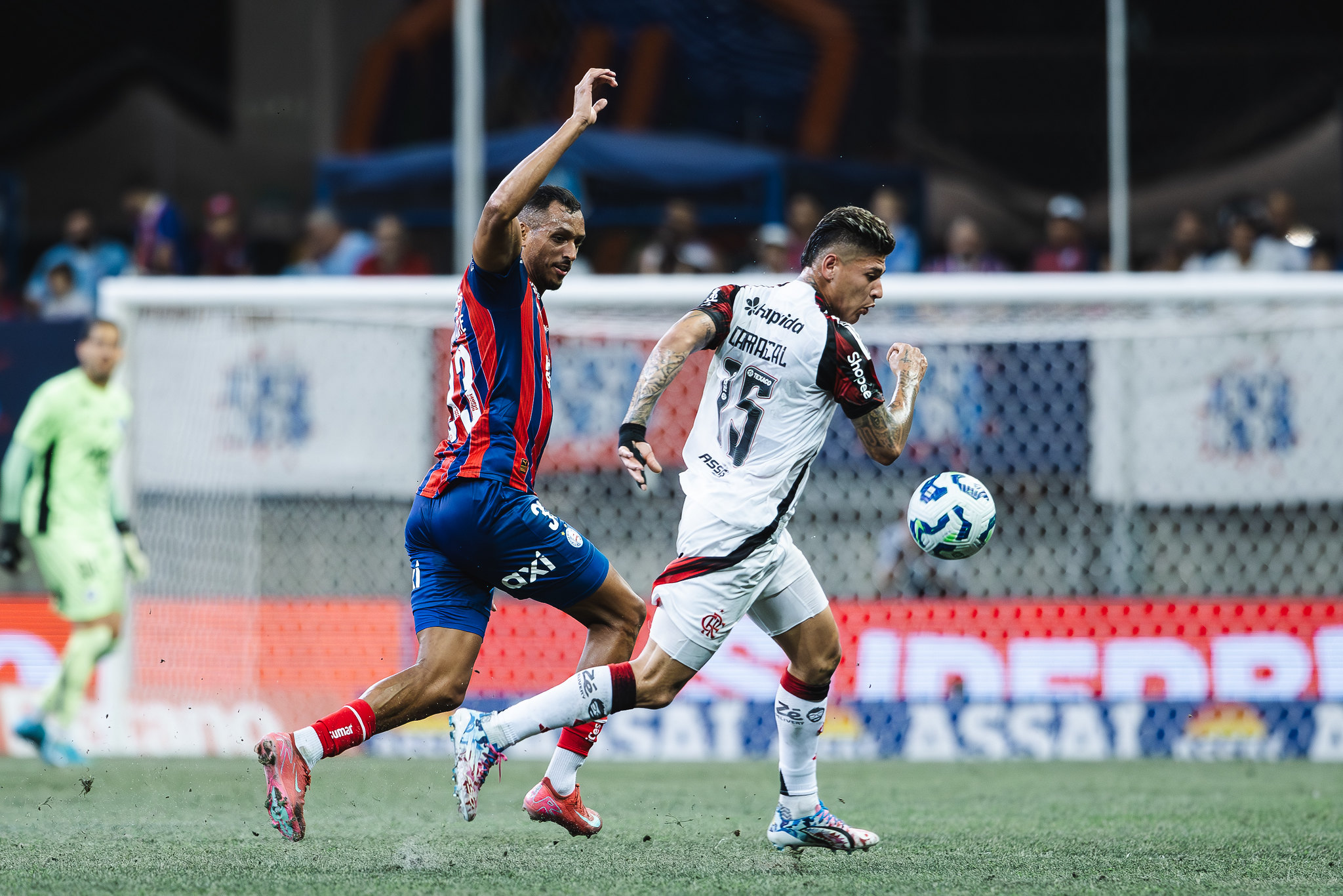 Meia é desfalque do Flamengo para o duelo com o Bahia pelo Brasileirão