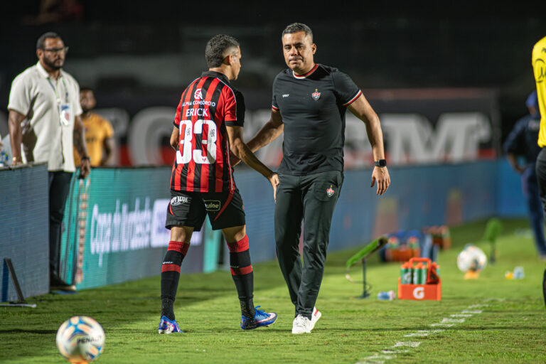 Erick e Fábio Mota são punidos após críticas à arbitragem do…