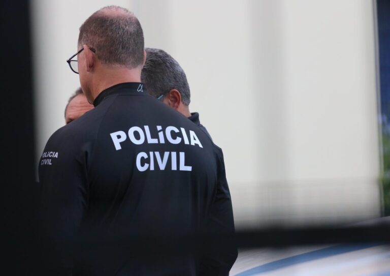Oito homens suspeitos de tráfico são presos no interior da Bahia