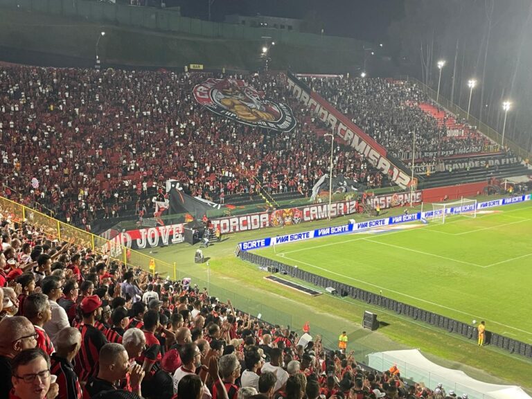 Confira o público e renda de Vitória x Corinthians no Barradão