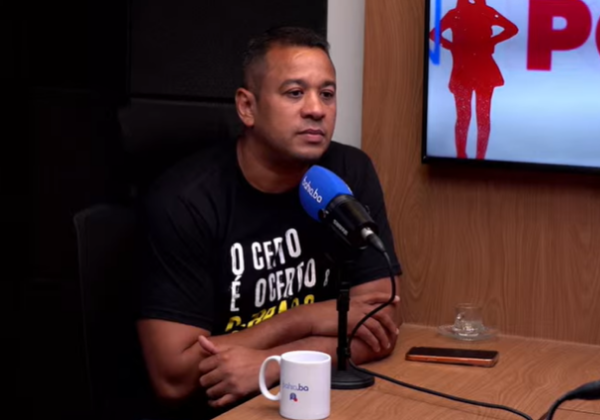 Tchaca afirma que Flávio Bolsonaro não tem força na Bahia