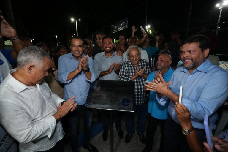 Bruno Reis entrega praça no Cabula e soma 622 equipamentos na gestão