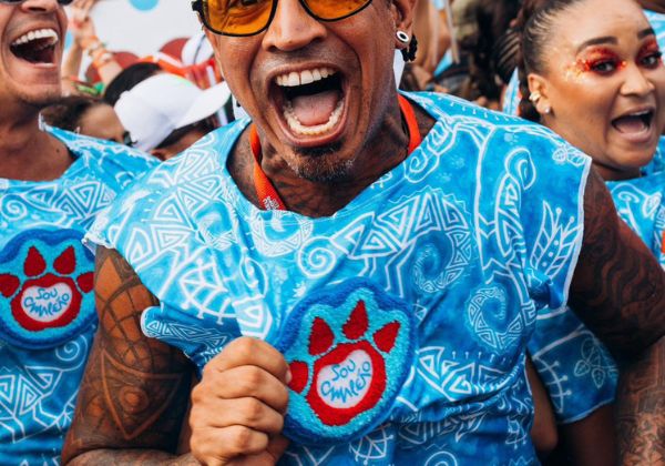 Bloco Camaleão conquista prêmios de ‘Melhor Bloco’ e ‘Melhor Abadá’