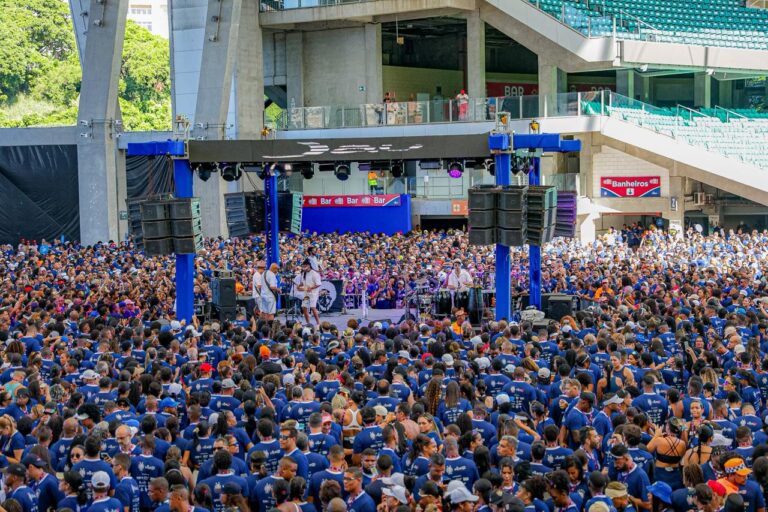 Bahia promove corrida com mais de 10 mil pessoas e festa na Fonte Nova