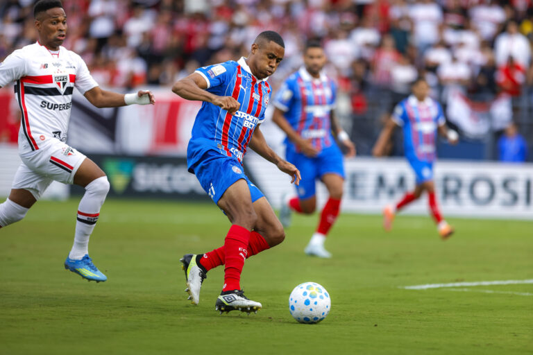 Bahia chega pressionado e terá dois desfalques para a próxima rodada