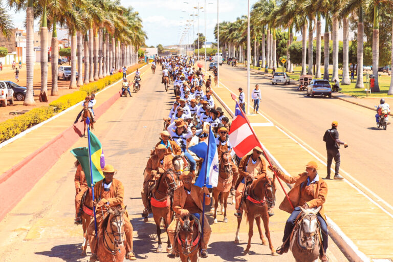 Cidade baiana celebra tradição e força do vaqueiro na 3ª Grande…