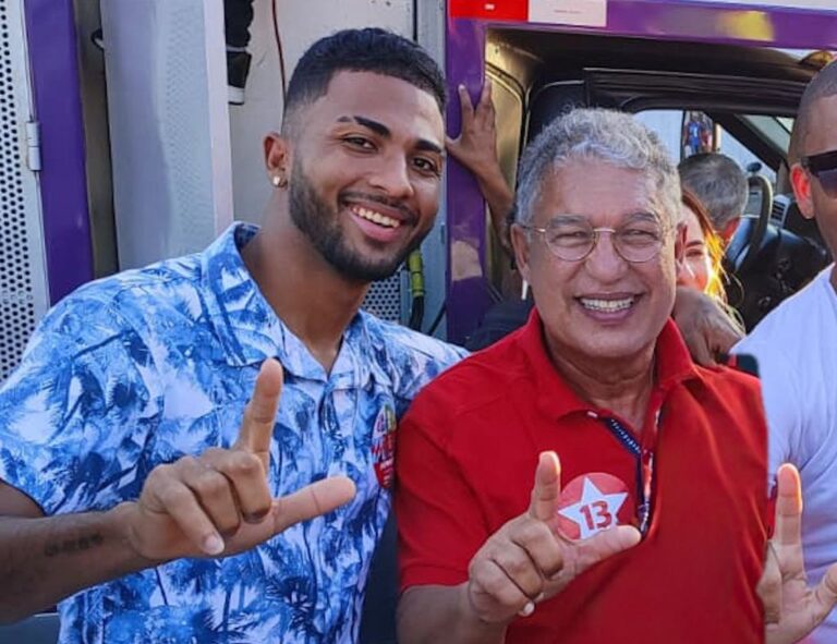 Rosemberg Pinto lamenta morte precoce do cantor Zau O Passáro