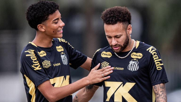 Preso, Robinho se revolta com suposta agressão de Neymar contra o…