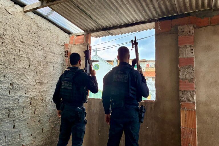 Polícia descobre esquema de tráfico disfarçado de comércio ambulante…