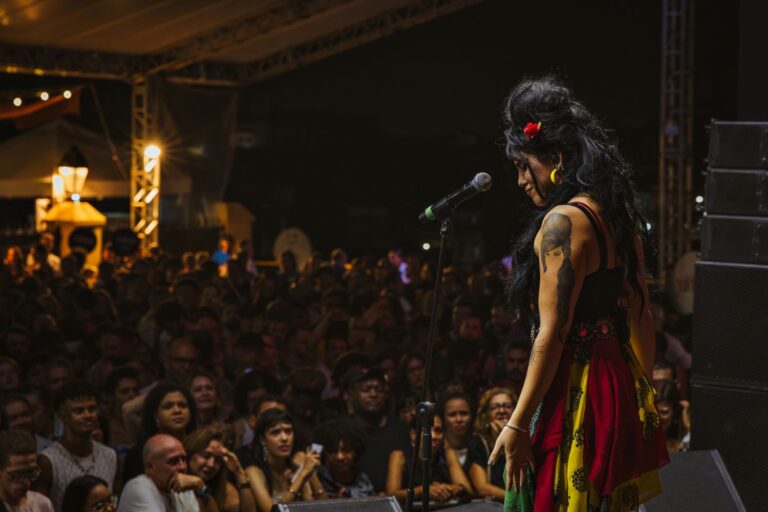Amy Reggaehouse emociona público e transforma Pelourinho em palco de…