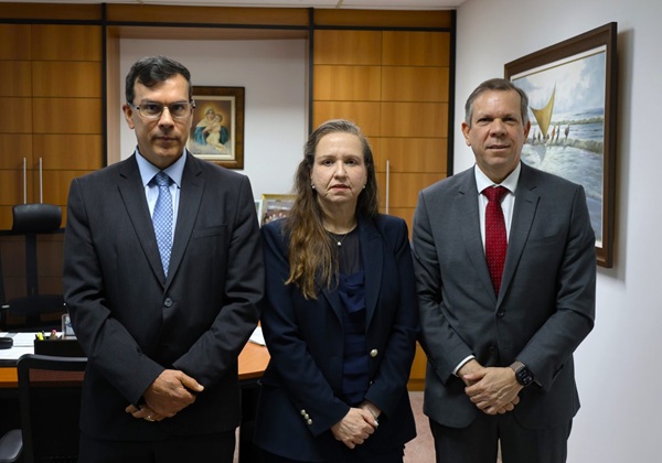 TJ-BA se reúne com lideranças médicas para discutir avanço da judicialização da saúde