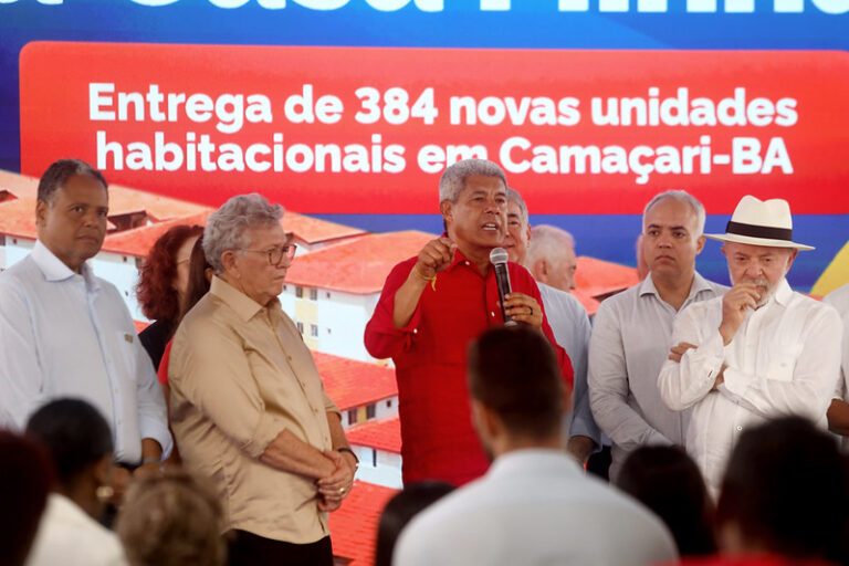 Ao lado de Lula, Jerônimo alfineta Trump e diz que Brasil não pode…