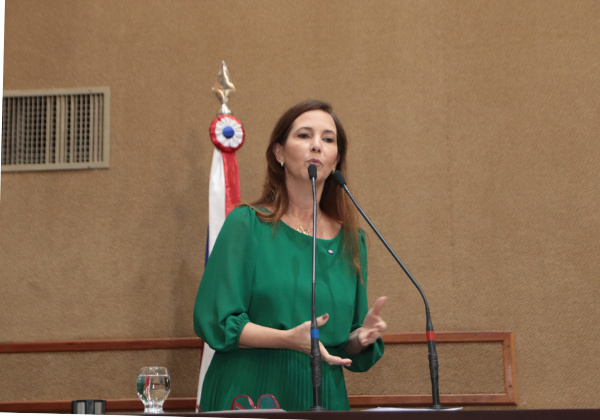 Daniela Borges destaca paridade e avanços para mulheres na OAB-BA