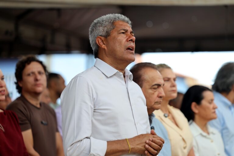 Jerônimo participa de celebrações de Santa Rita de Cássia e prestigia…