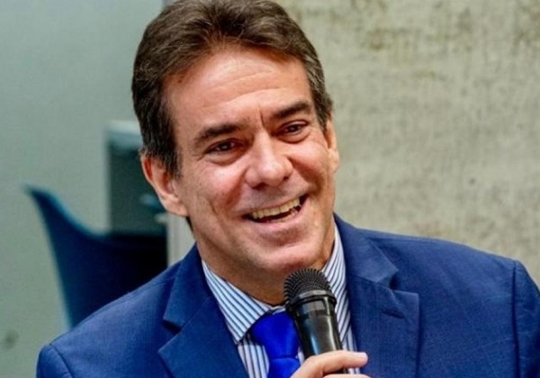 Sexta Jurídica debate julgamento sob perspectiva de gênero com palestra de Dirley da Cunha Junior