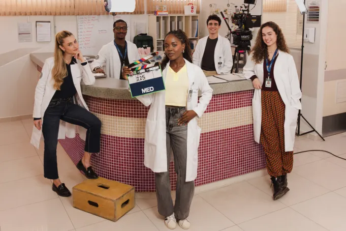 Netflix amplia catálogo brasileiro com série médica e comédia evangélica