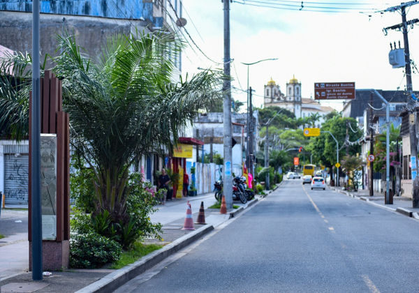 Prefeitura investe R$ 200 mil para restaurar obras na Cidade Baixa Após vandalismo