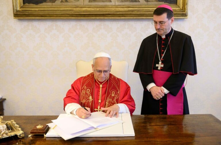 Primeira encíclica do Papa Leão XIV alerta para riscos da IA