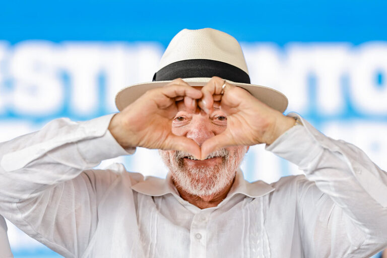 Com R$ 170 mil no TSE, Lula ganha reforço de vaquinha virtual