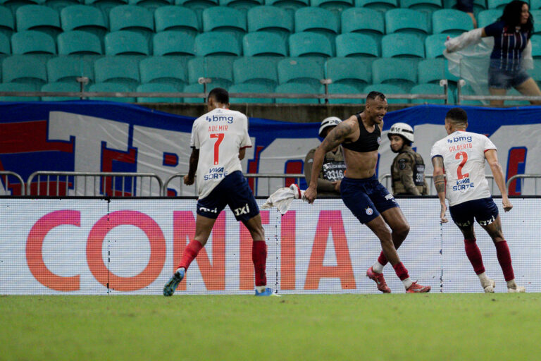 Fim do jejum! Bahia vence o Botafogo de virada na Fonte Nova e volta…