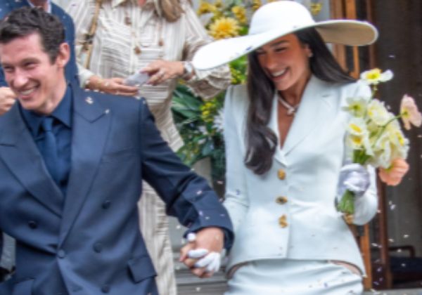 Dua Lipa e Callum Turner se casam em edifício histórico de Londres