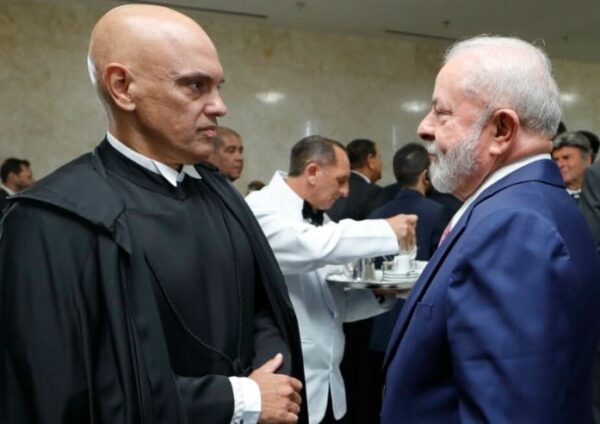 Relação entre Lula e Moraes enfrenta turbulência após disputa por indicação ao STF