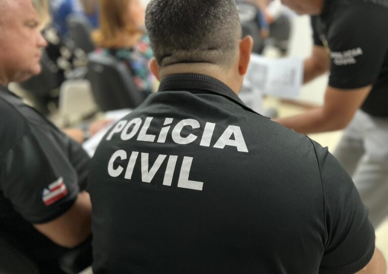 Polícia deflagra operação contra celulares roubados e acessórios…
