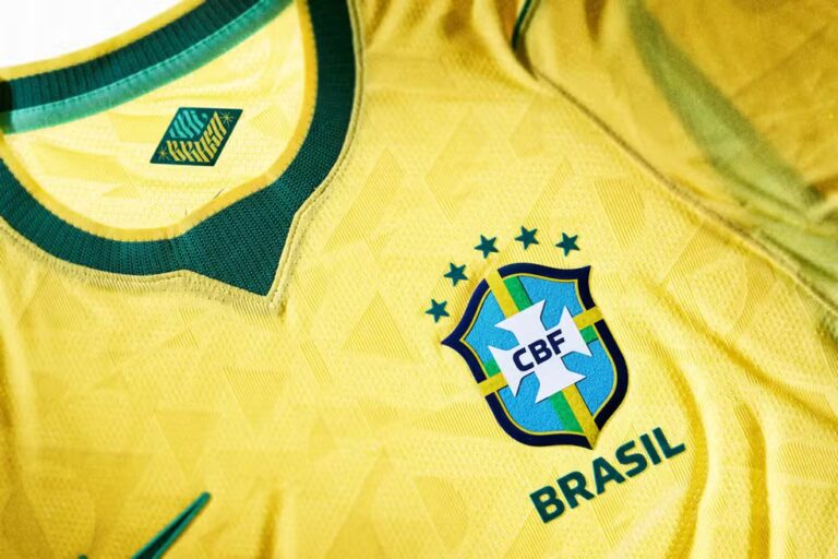 Brasil fica em 2º lugar em ranking das camisas mais bonitas da Copa