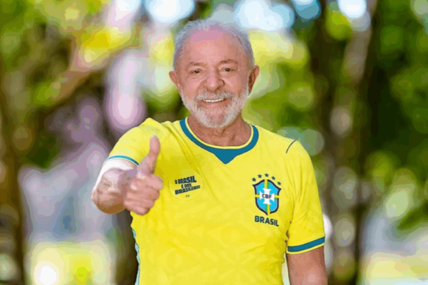 Lula defende favoritismo do Brasil na Copa e manda recado para Ancelotti