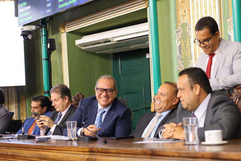 Câmara aprova LDO de R$ 15 bi e subsídio de R$ 80 mi para transporte…