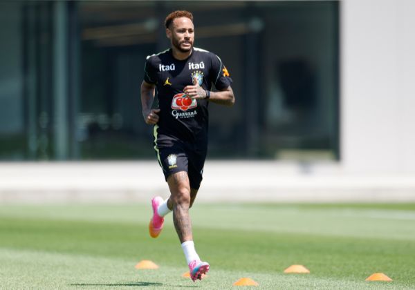 Neymar não viaja com a Seleção para Filadélfia e está fora do jogo contra o Haiti