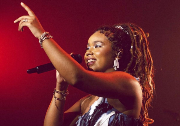 Melly leva novo álbum à Europa; cantora se apresentará no Rock in Rio Lisboa