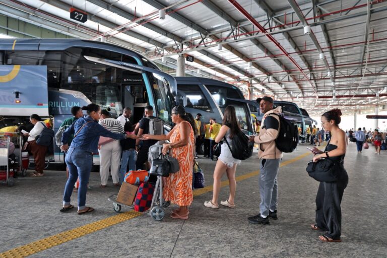 Rodoviária de Salvador deve receber mais de 380 mil pessoas durante o…