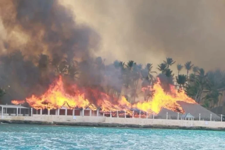 Incêndio atinge resort na República Dominicana e deixa um morto