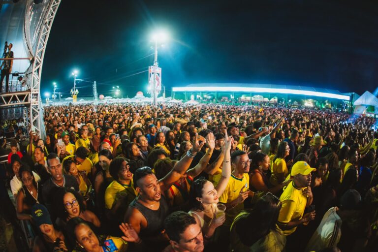 São João de Cruz das Almas reúne 100 mil pessoas na noite de…