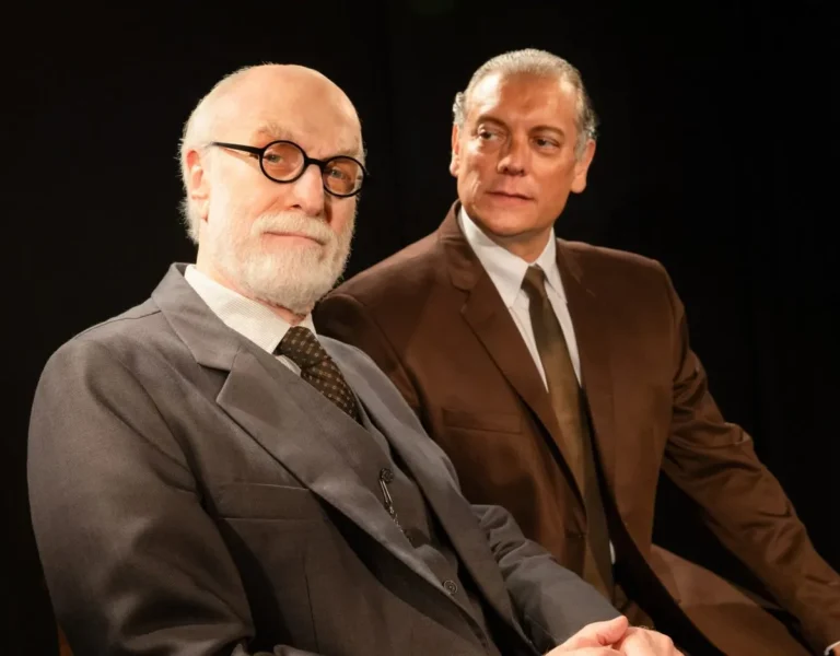 Sucesso nos palcos, ‘A Última Sessão de Freud’ retorna a Salvador