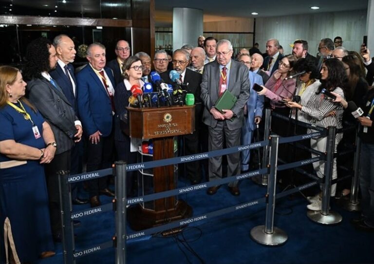 Senado acelera debate sobre PEC que acaba com escala 6×1