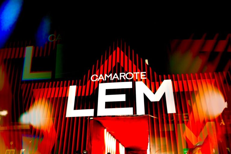 Camarote LEM confirma sucesso na segunda noite do Arraiá em Luís…
