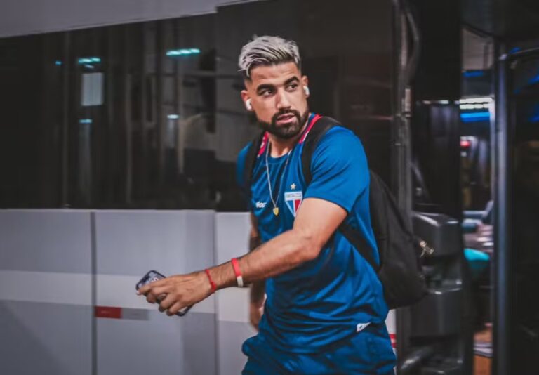 Vitória encaminha contratação do zagueiro argentino Emanuel Brítez