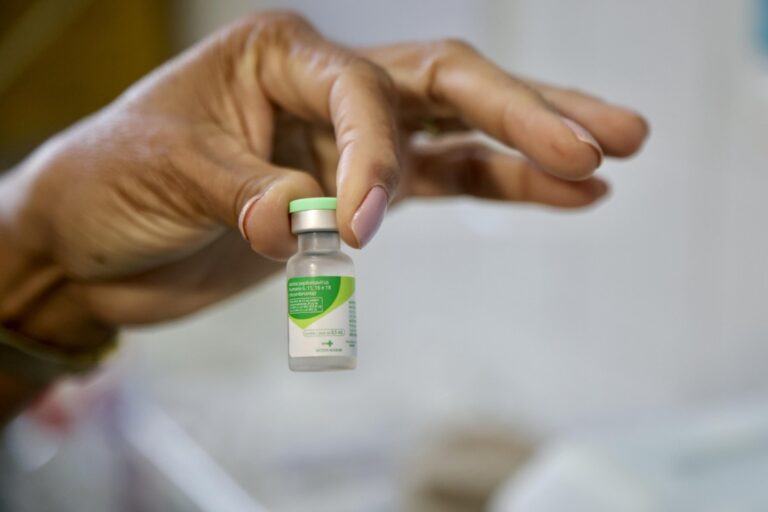 Salvador amplia vacinação contra HPV para jovens de até 19 anos