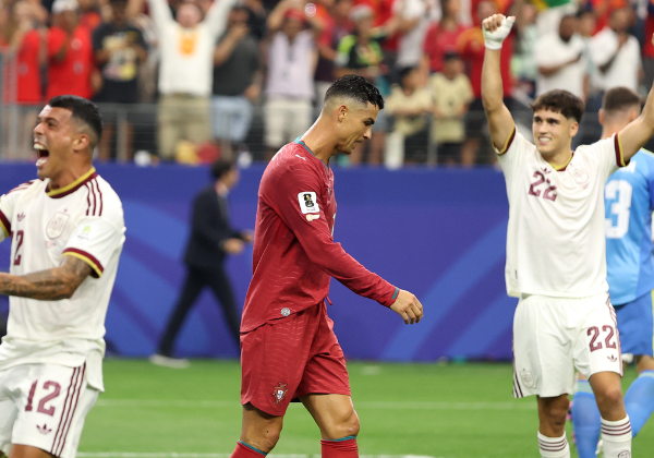 Com gol nos acréscimos, Espanha elimina Portugal e avança na Copa