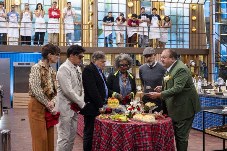 ‘MasterChef Brasil’ recebe Ronnie Von, Sandra Sá e Márcio Mendes em…