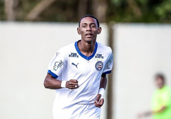 Sem espaço no Bahia, promessa com multa milionária acerta com o Flamengo