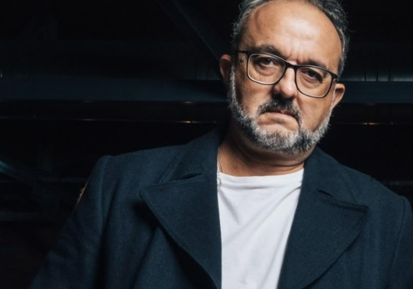 Cineasta Bernard Attal estreia na literatura com lançamento de livro em Salvador