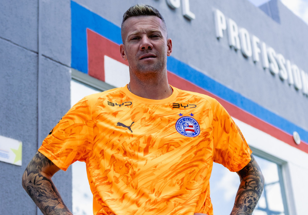 Goleiro explica escolha pelo Bahia e cita Rogério Ceni como incentivo