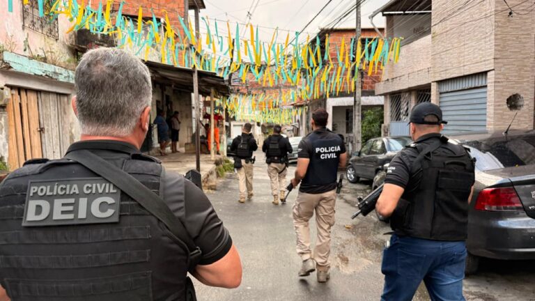 Polícia faz operação contra suspeito de divulgar conteúdo ofensivo em…