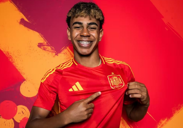 Yamal pode se juntar à Pelé e Ronaldo em grupo histórico