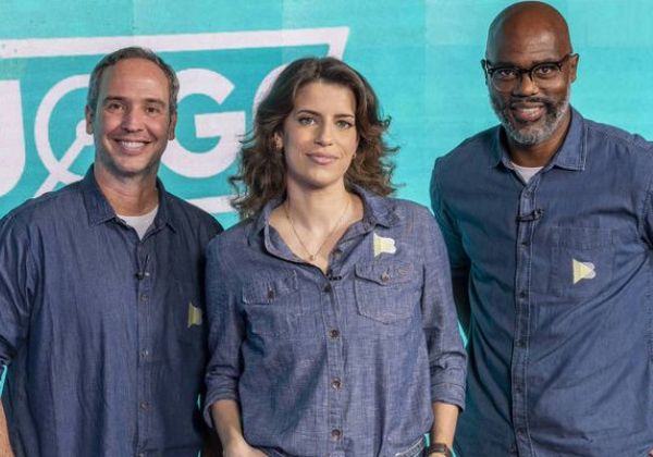 Comentaristas da Globo participam de série de Cauã Reymond sobre bastidores do futebol